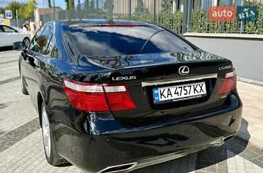 Седан Lexus LS 2009 в 