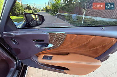 Седан Lexus LS 2018 в 