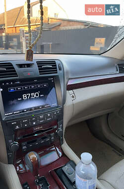 Седан Lexus LS 2007 в 