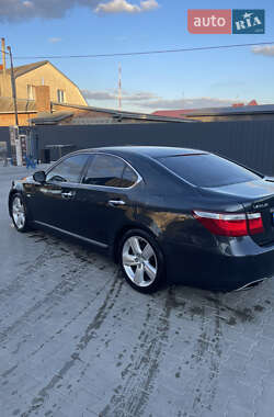 Седан Lexus LS 2007 в 