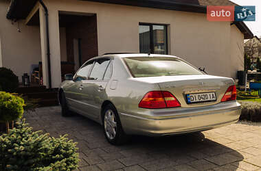 Седан Lexus LS 2001 в 