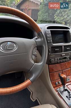 Седан Lexus LS 2006 в 