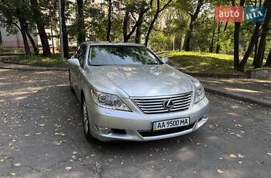 Седан Lexus LS 2011 в 