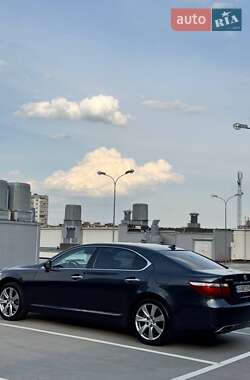 Седан Lexus LS 2007 в 