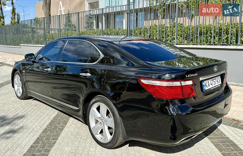 Седан Lexus LS 2009 в Киеве