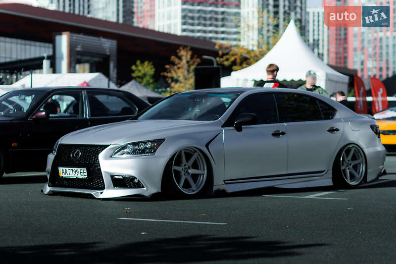 Седан Lexus LS 2007 в Киеве
