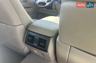Седан Lexus LS 2011 в 