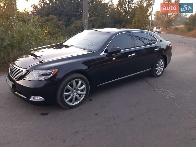 Седан Lexus LS 2007 в Киеве