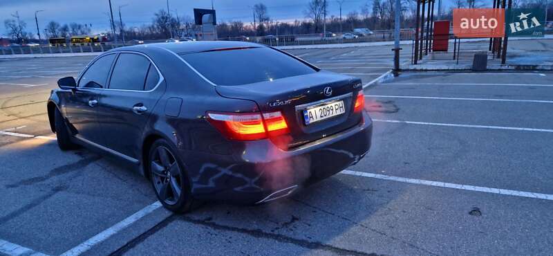Седан Lexus LS 2007 в Киеве