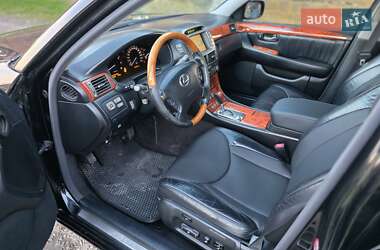 Седан Lexus LS 2005 в 