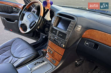 Седан Lexus LS 2002 в 