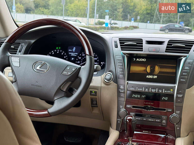 Седан Lexus LS 2007 в Киеве фото 72 Седан Lexus LS 2007 в Киеве