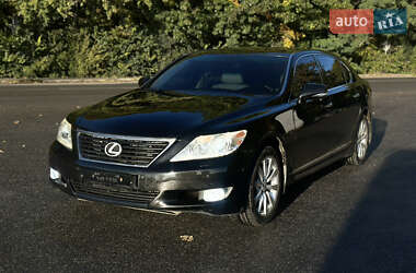 Седан Lexus LS 2010 в Виннице