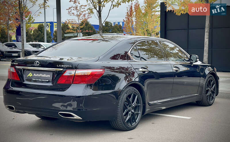 Седан Lexus LS 2012 в Киеве