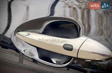 Седан Lexus LS 2012 в 