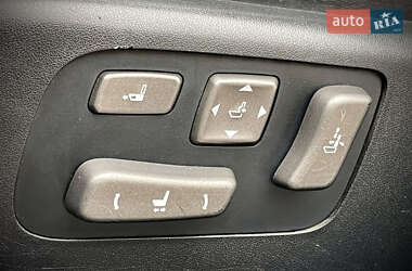 Седан Lexus LS 2012 в 