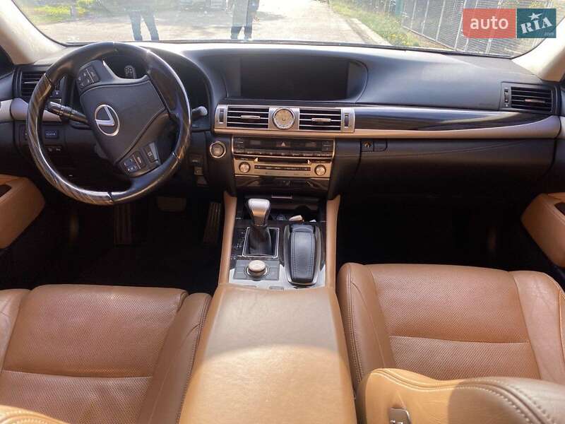 Седан Lexus LS 2013 в Запорожье фото 4 Седан Lexus LS 2013 в Запорожье