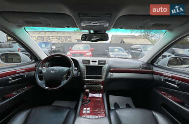 Седан Lexus LS 2010 в  фото 13 Седан Lexus LS 2010 в
