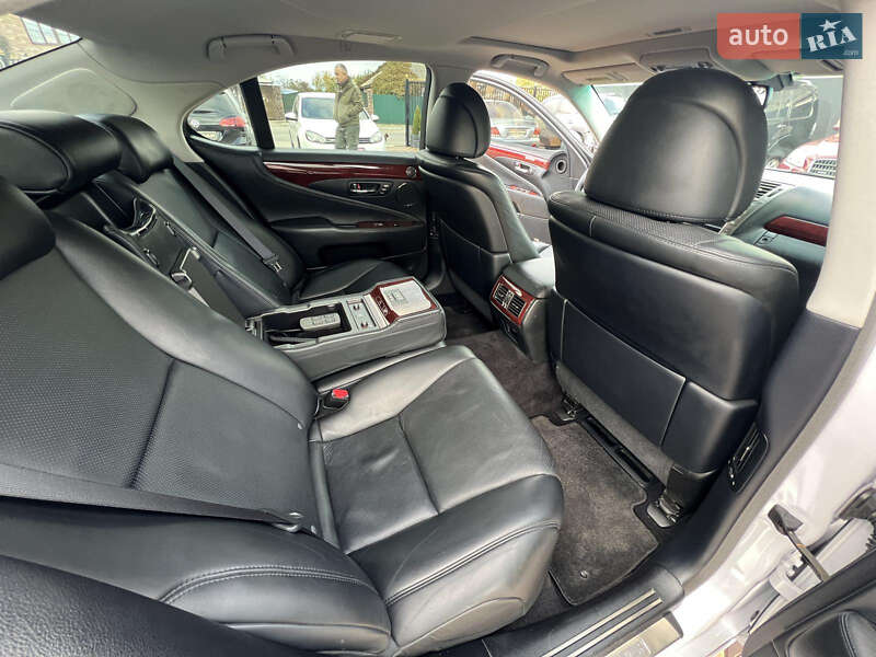 Седан Lexus LS 2010 в Знаменке фото 19 Седан Lexus LS 2010 в Знаменке