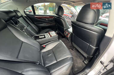 Седан Lexus LS 2010 в  фото 19 Седан Lexus LS 2010 в