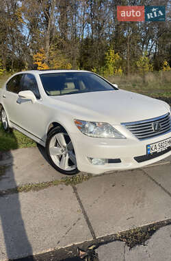 Седан Lexus LS 2010 в Києві