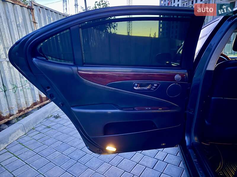Седан Lexus LS 2007 в Одессе фото 52 Седан Lexus LS 2007 в Одессе