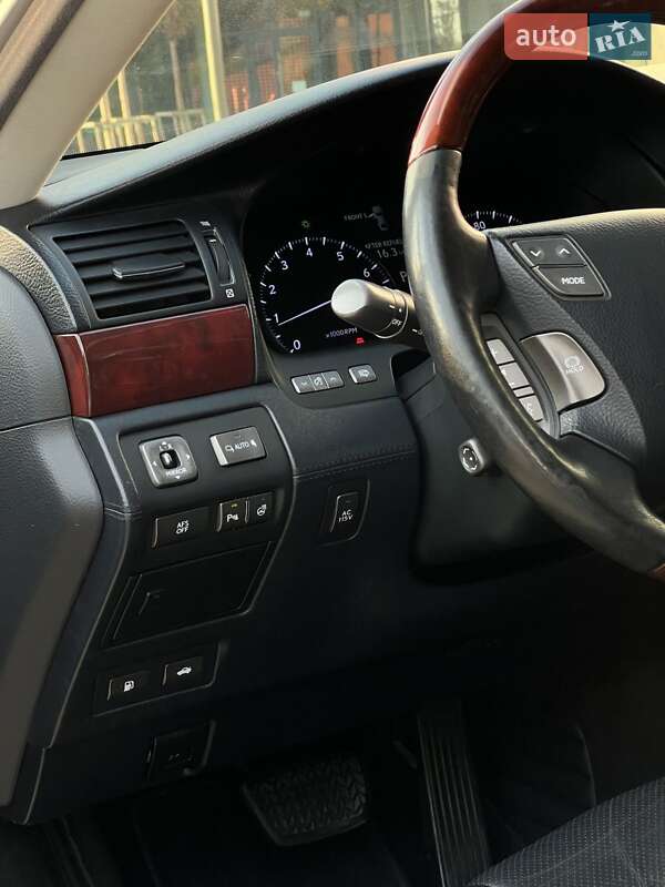 Седан Lexus LS 2007 в Києві