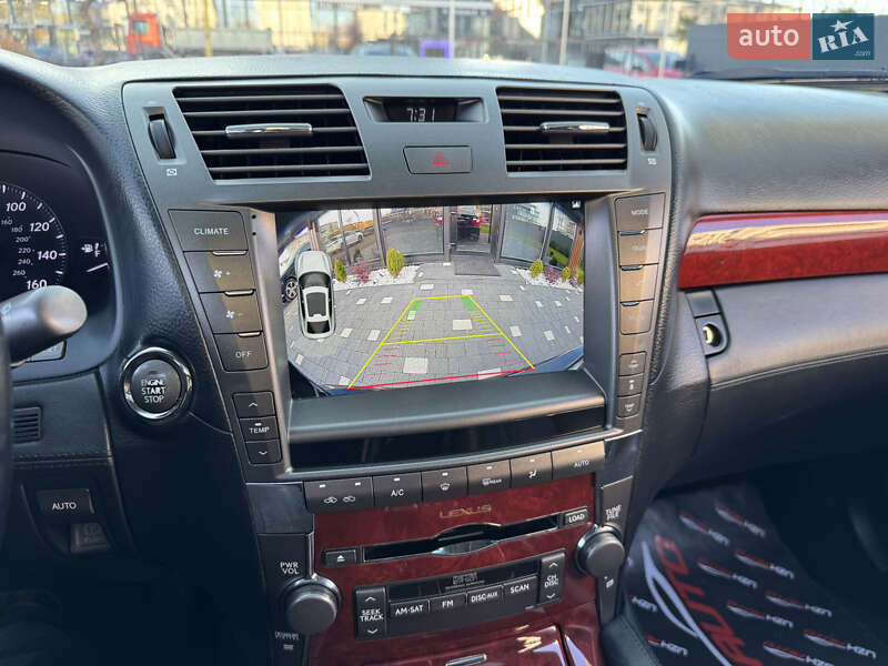 Седан Lexus LS 2007 в Ужгороде