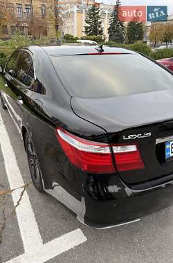 Седан Lexus LS 2008 в Киеве
