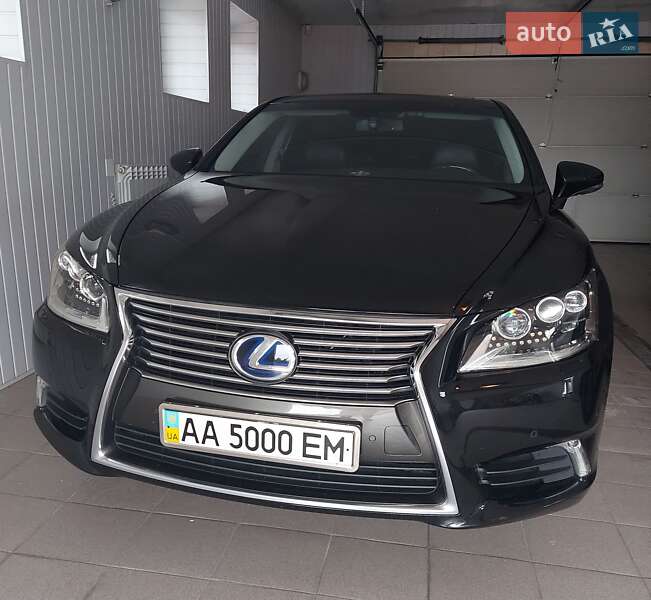 Седан Lexus LS 2014 в Києві