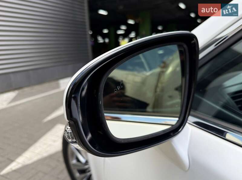 Седан Lexus LS 2015 в Киеве фото 12 Седан Lexus LS 2015 в Киеве