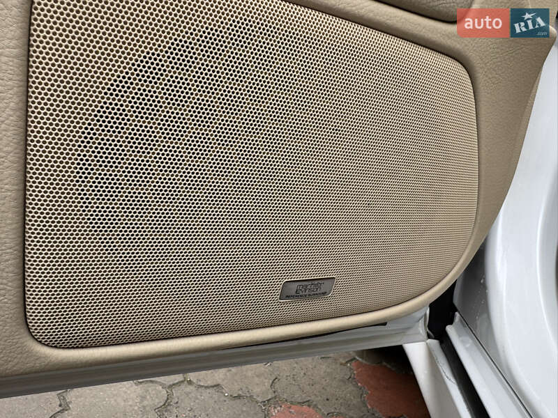 Седан Lexus LS 2010 в Одесі