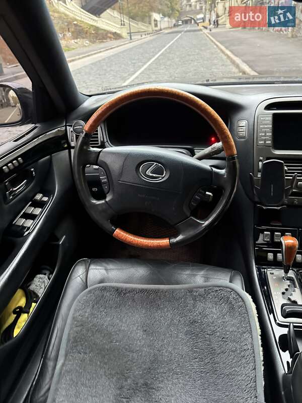 Седан Lexus LS 2001 в Роздільній фото 8 Седан Lexus LS 2001 в Роздільній