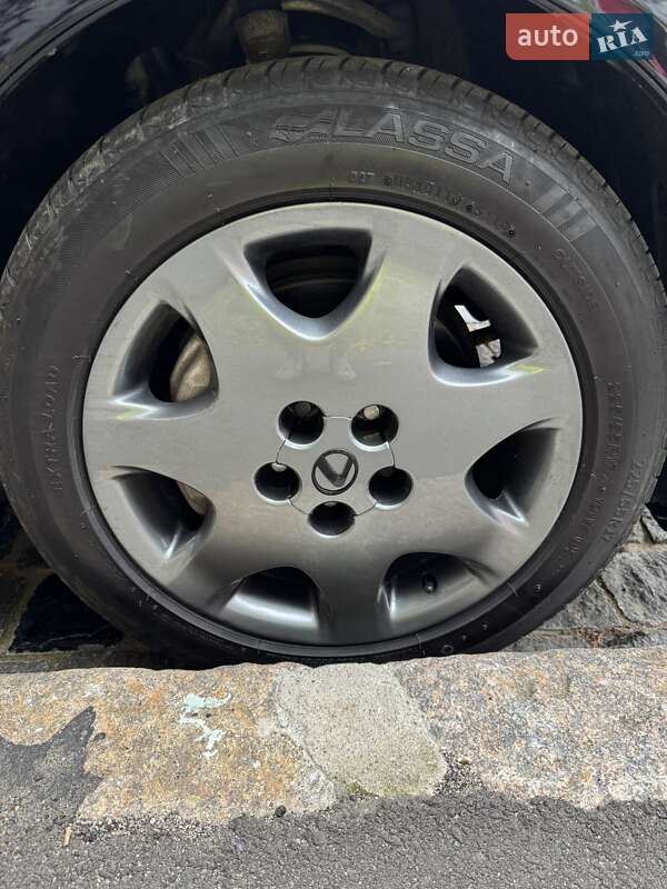 Седан Lexus LS 2001 в Роздільній фото 13 Седан Lexus LS 2001 в Роздільній