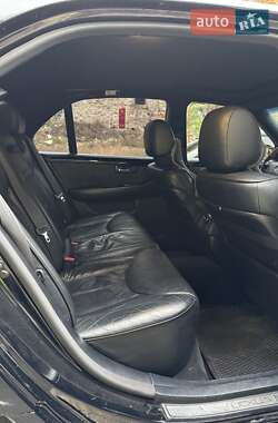 Седан Lexus LS 2001 в Роздільній