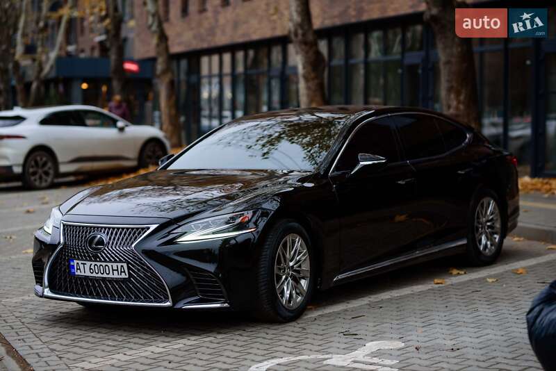 Седан Lexus LS 2018 в Ивано-Франковске