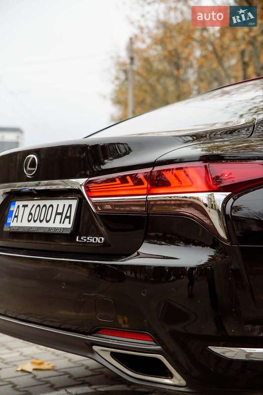 Седан Lexus LS 2018 в Ивано-Франковске