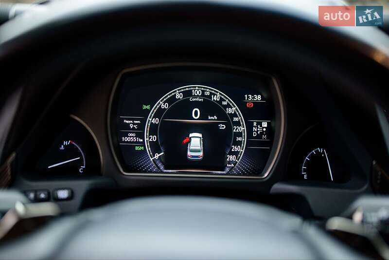 Седан Lexus LS 2018 в Ивано-Франковске