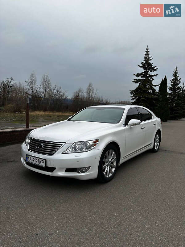 Lexus LS 2011 Lexus LS 2011
