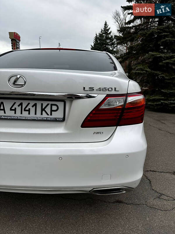 Седан Lexus LS 2011 в Києві