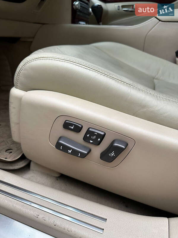 Седан Lexus LS 2011 в Києві