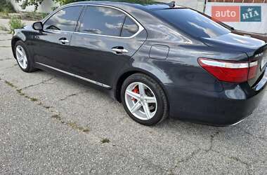 Седан Lexus LS 2007 в Кагарлику
