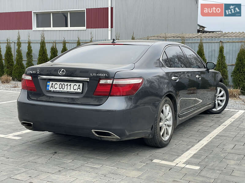 Седан Lexus LS 2007 в Луцке