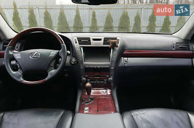 Седан Lexus LS 2007 в Луцке