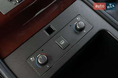 Седан Lexus LS 2007 в Луцке