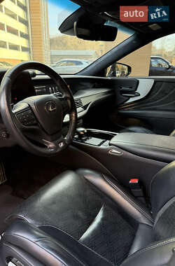Седан Lexus LS 2018 в Киеве
