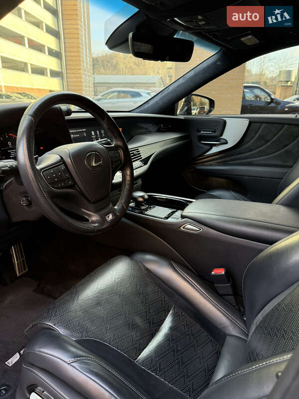 Седан Lexus LS 2018 в Киеве