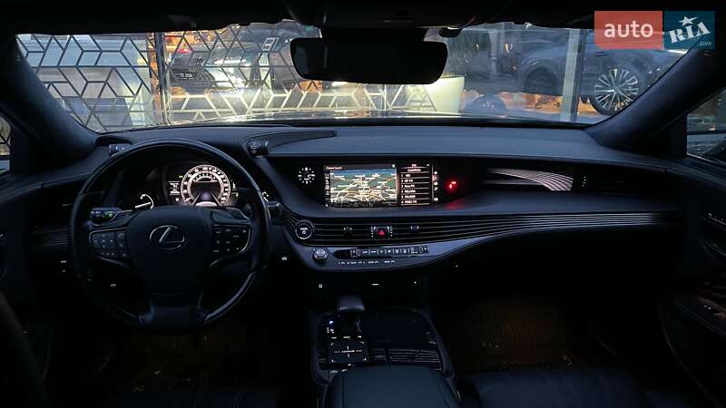 Седан Lexus LS 2018 в Киеве