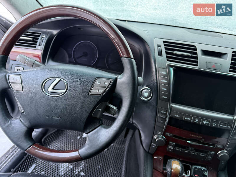 Седан Lexus LS 2007 в Вінниці