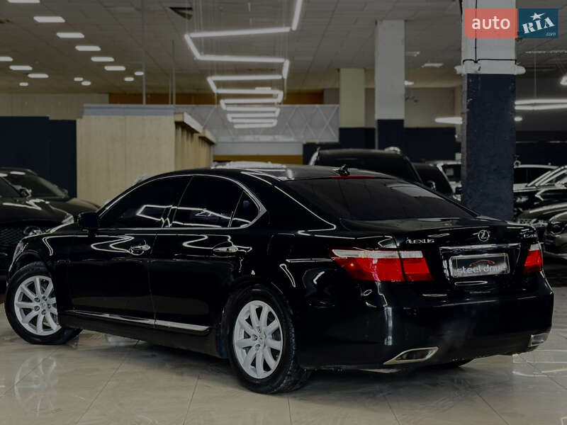 Седан Lexus LS 2006 в Николаеве